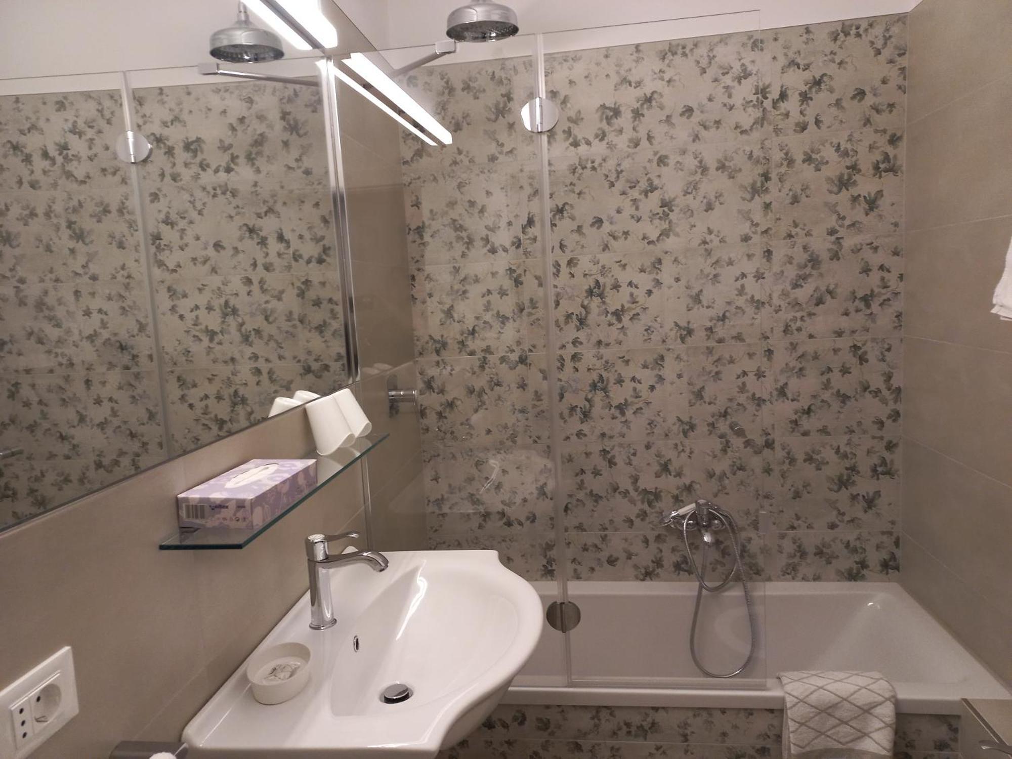 Hotel Lux Merano Phòng bức ảnh