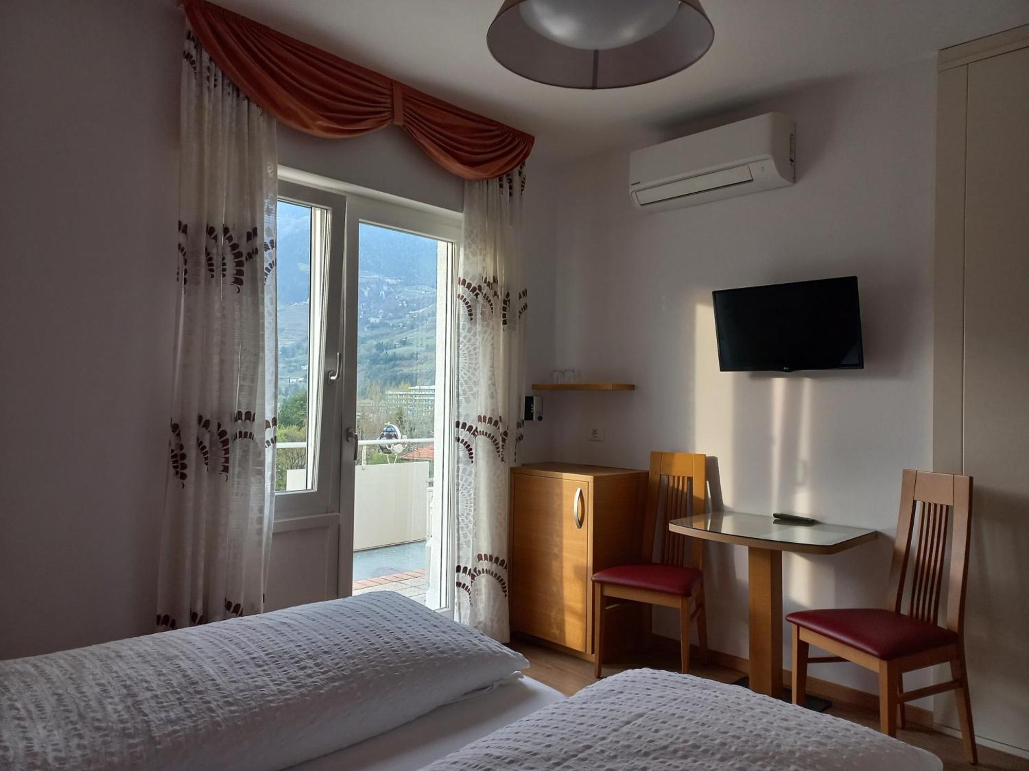 Hotel Lux Merano Phòng bức ảnh